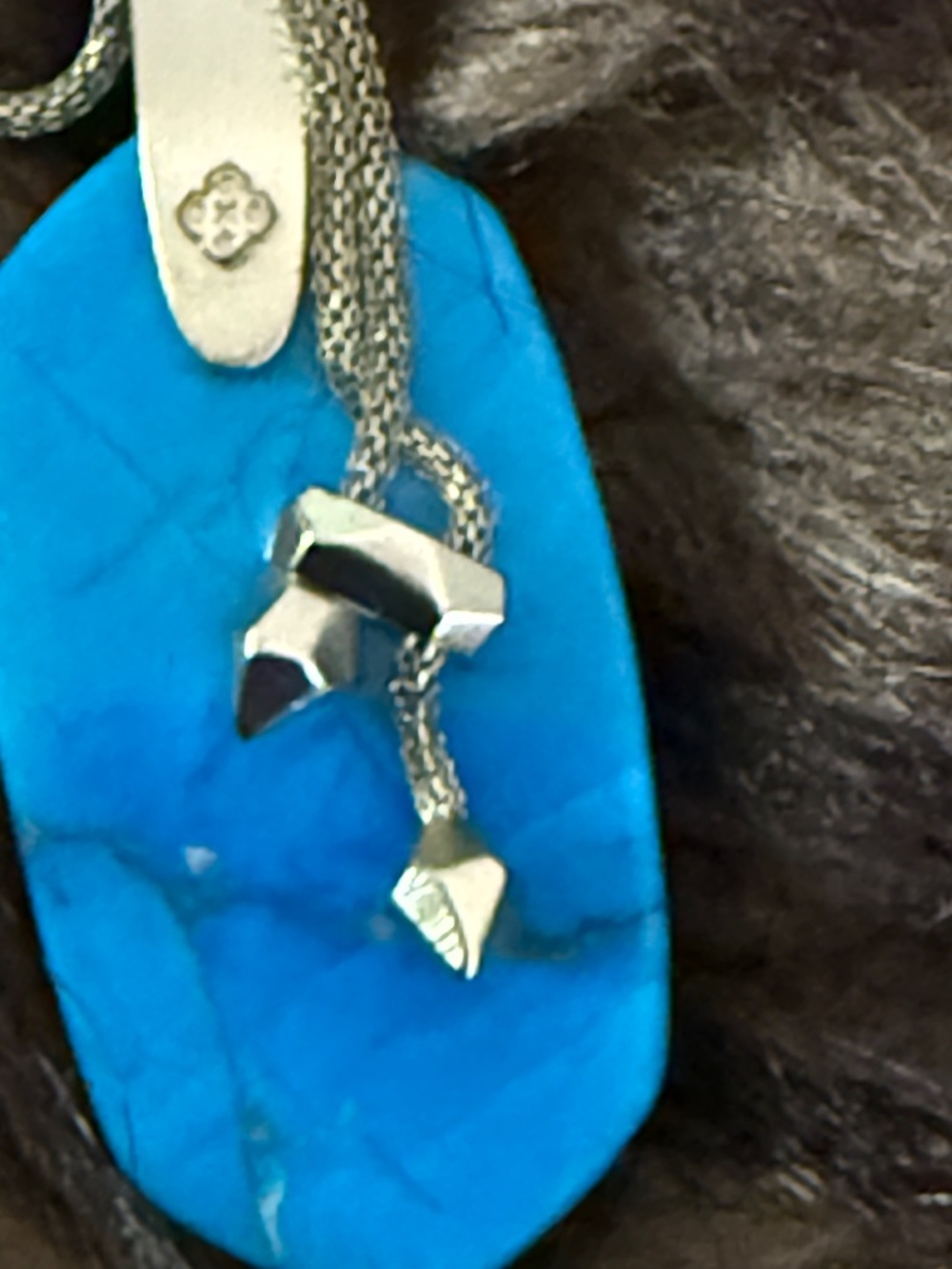 Excellent Condition Kendra Scott Necklace - Picture 4 of 4
